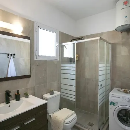 Silvia's * Corfu (city)