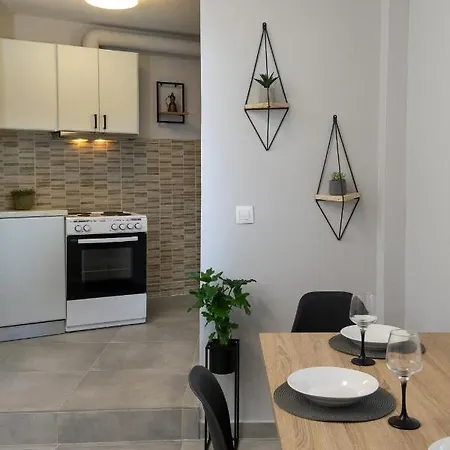 Silvia's * Corfu (city)